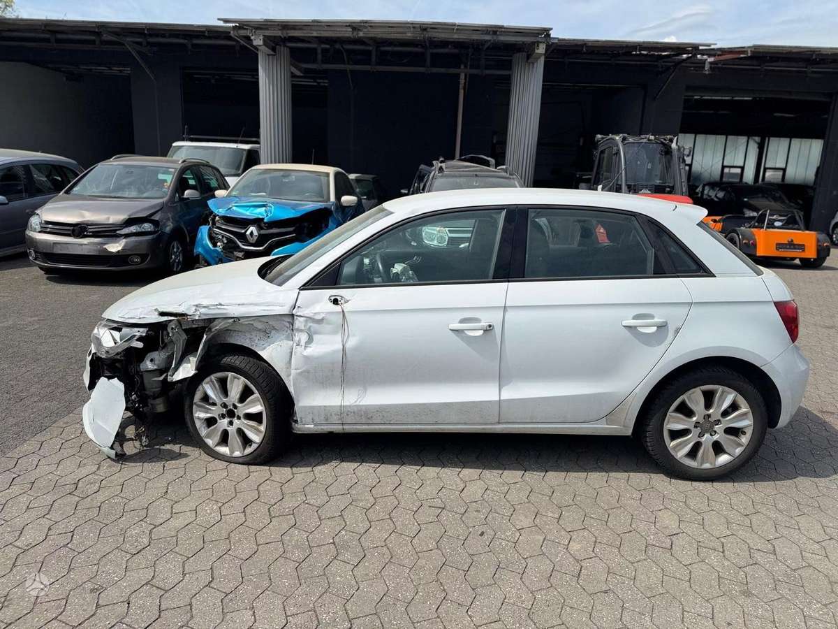 Audi A1, ☎️, for parts