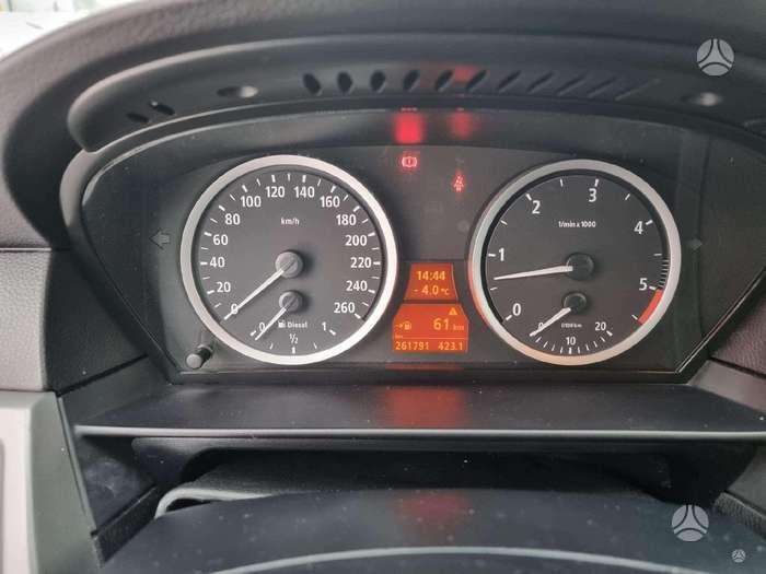 BMW 525