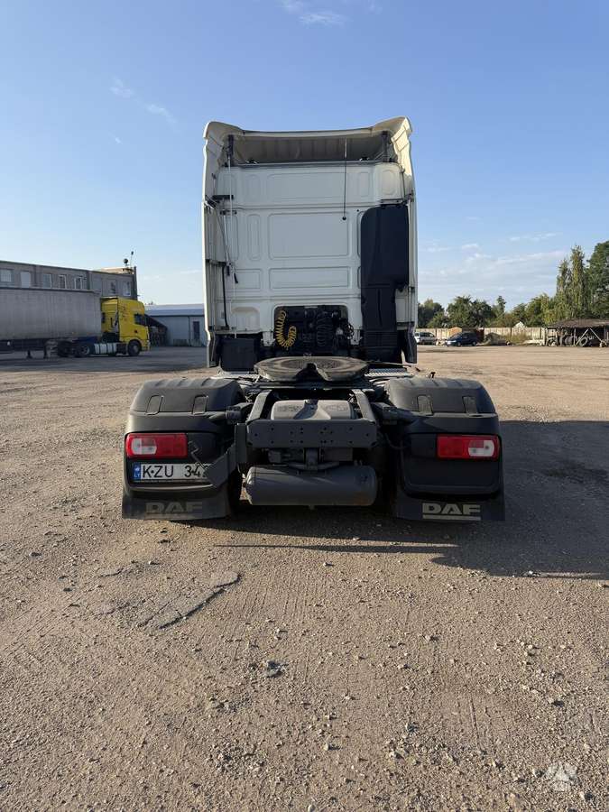 DAF XF106, double sleeper