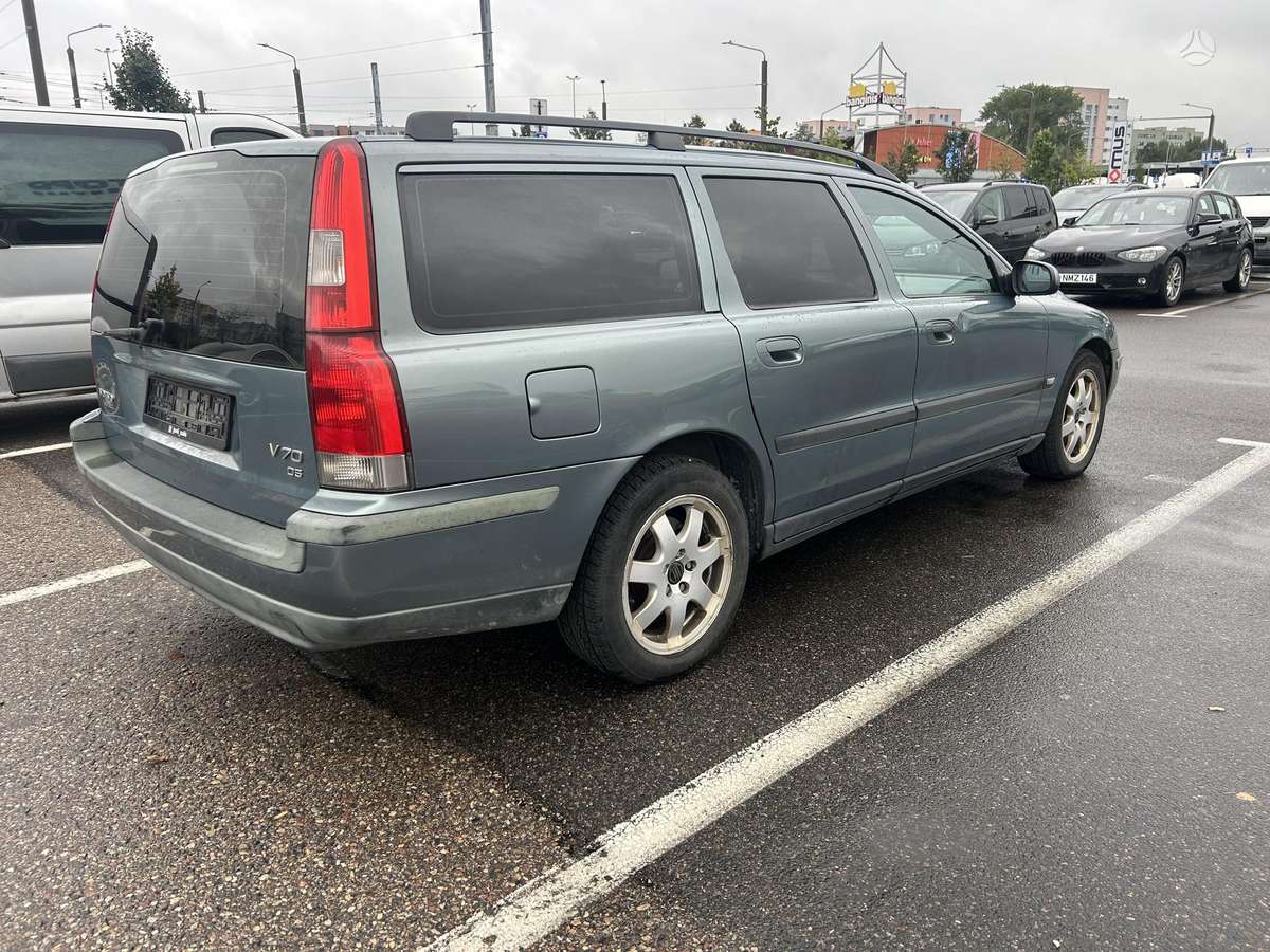 Volvo V70, 2.4 l., wagon