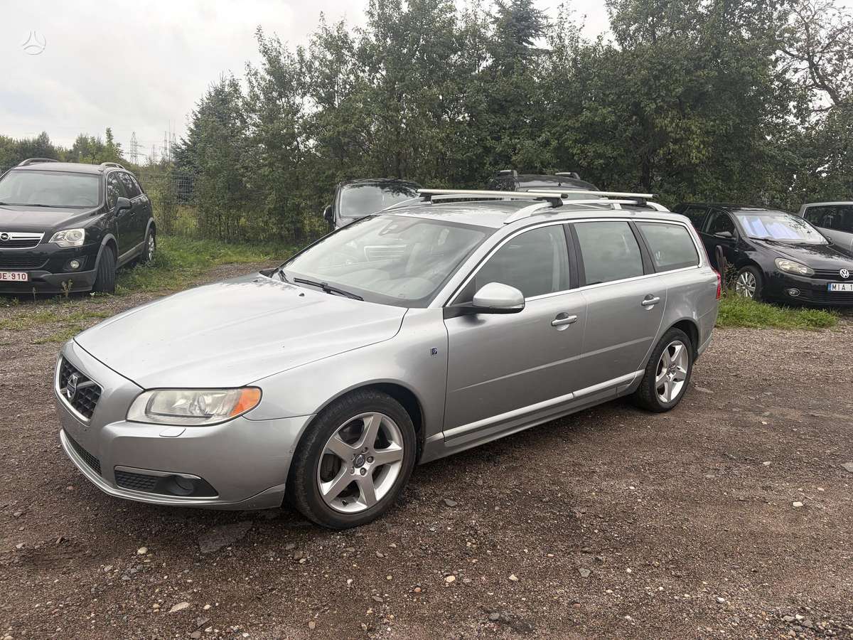 Volvo V70 - 1