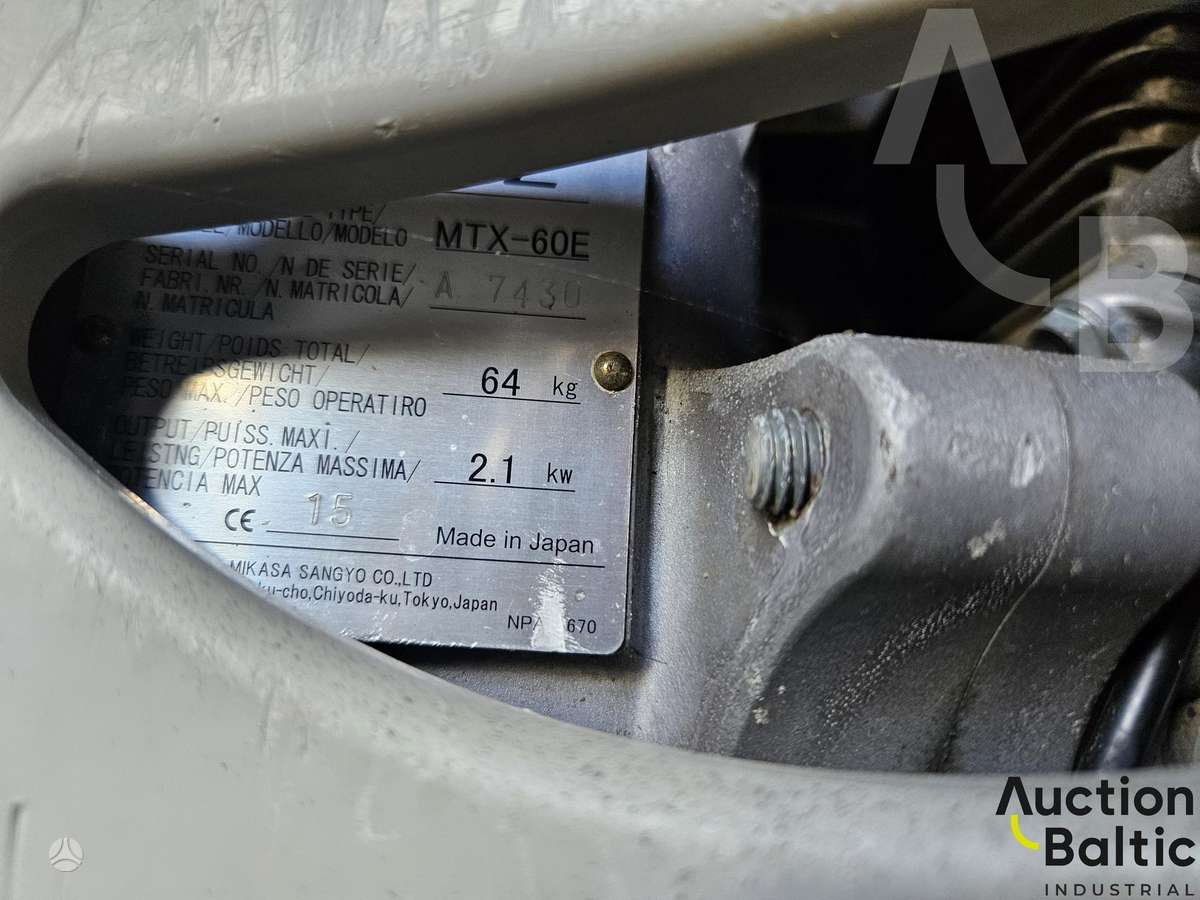 -Kita- Mikasa MTX-60E, vibrator / compactor