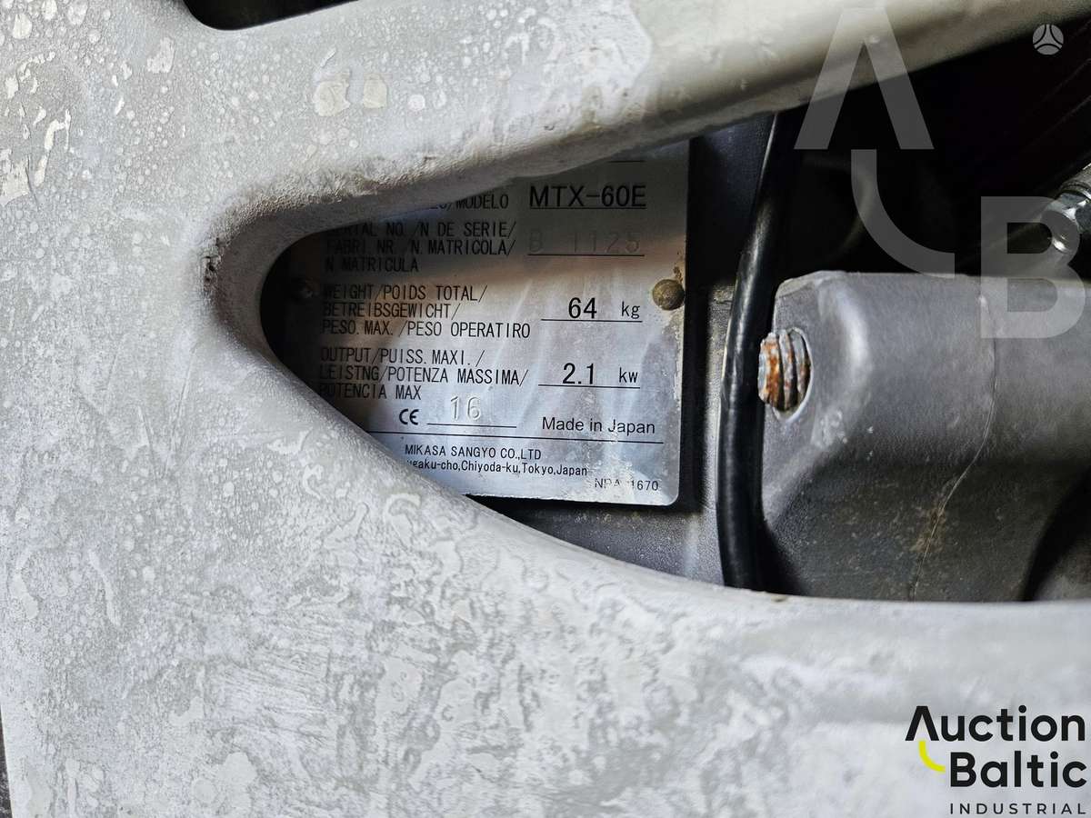 -Kita- Mikasa MTX-60E, vibrator / compactor