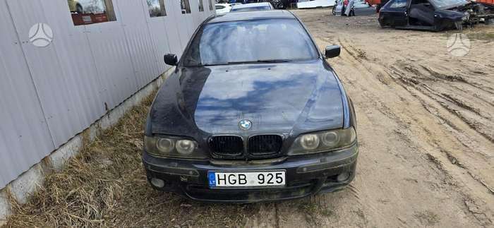 BMW 530