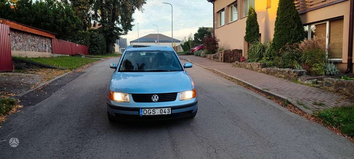 Volkswagen Passat - 2