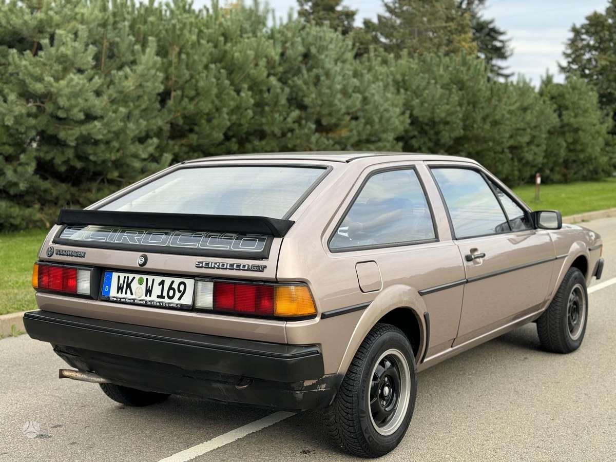 Volkswagen Scirocco, 1.6 l., hatchback