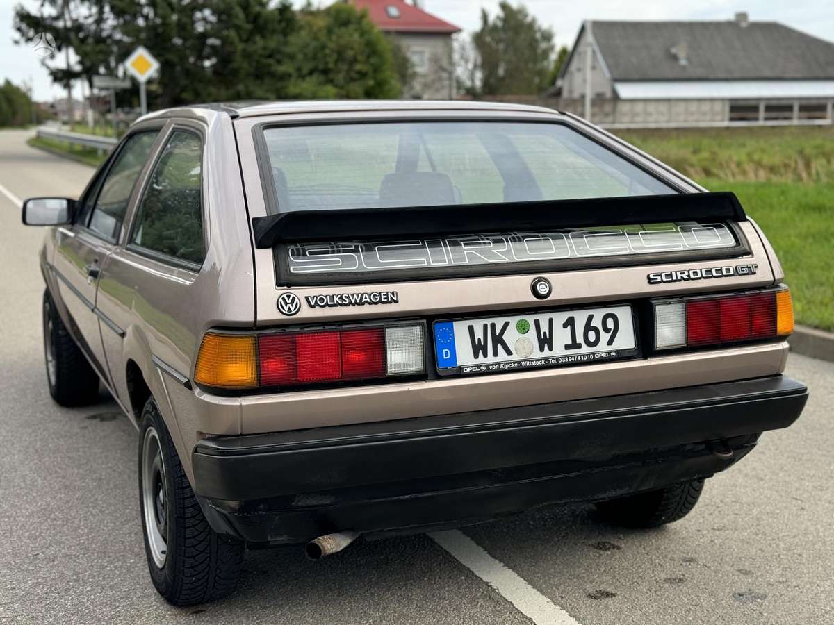 Volkswagen Scirocco, 1.6 l., hatchback