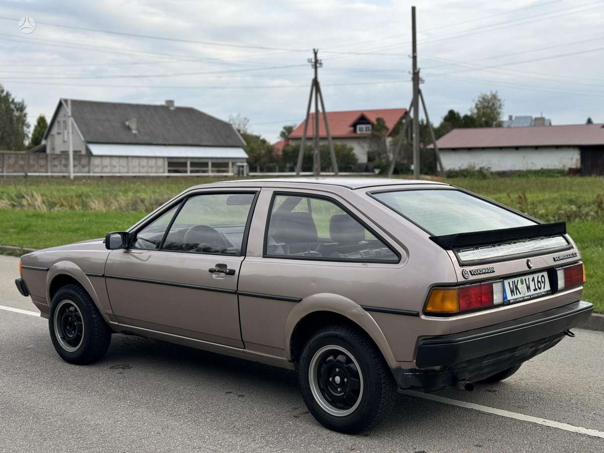 Volkswagen Scirocco, 1.6 l., hatchback