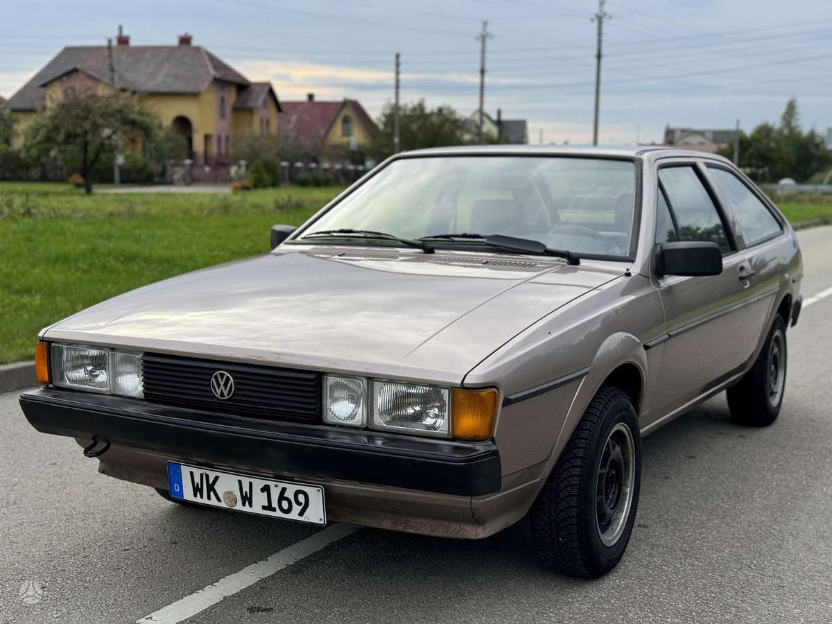 Volkswagen Scirocco, 1.6 l., hatchback