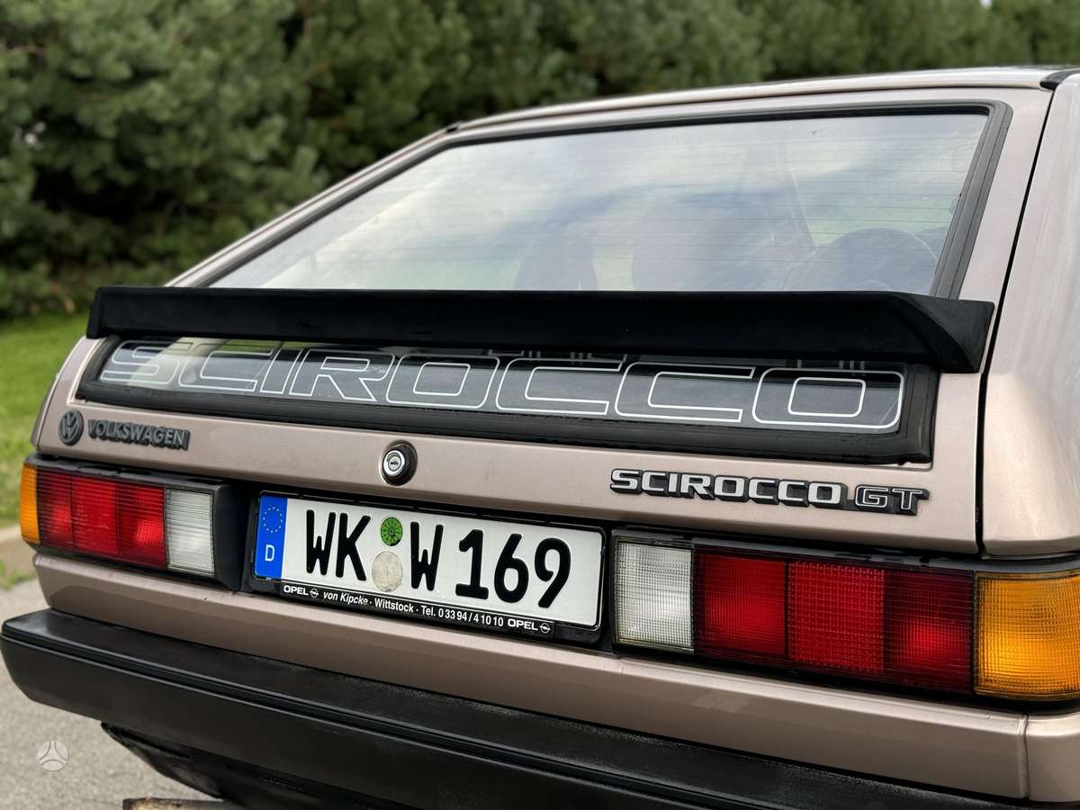 Volkswagen Scirocco, 1.6 l., hatchback