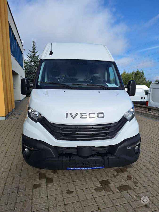 Iveco Daily, 3.0 l., cargo van