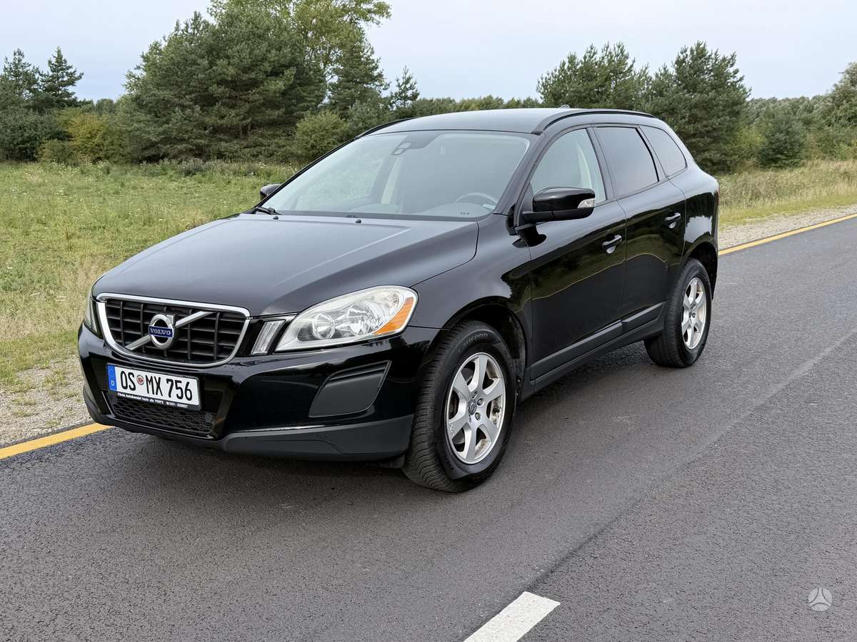 Volvo XC60, 2.4 l., off-road / crossover