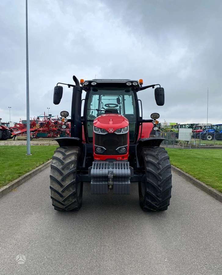 Massey Ferguson 6713 S, traktoriai