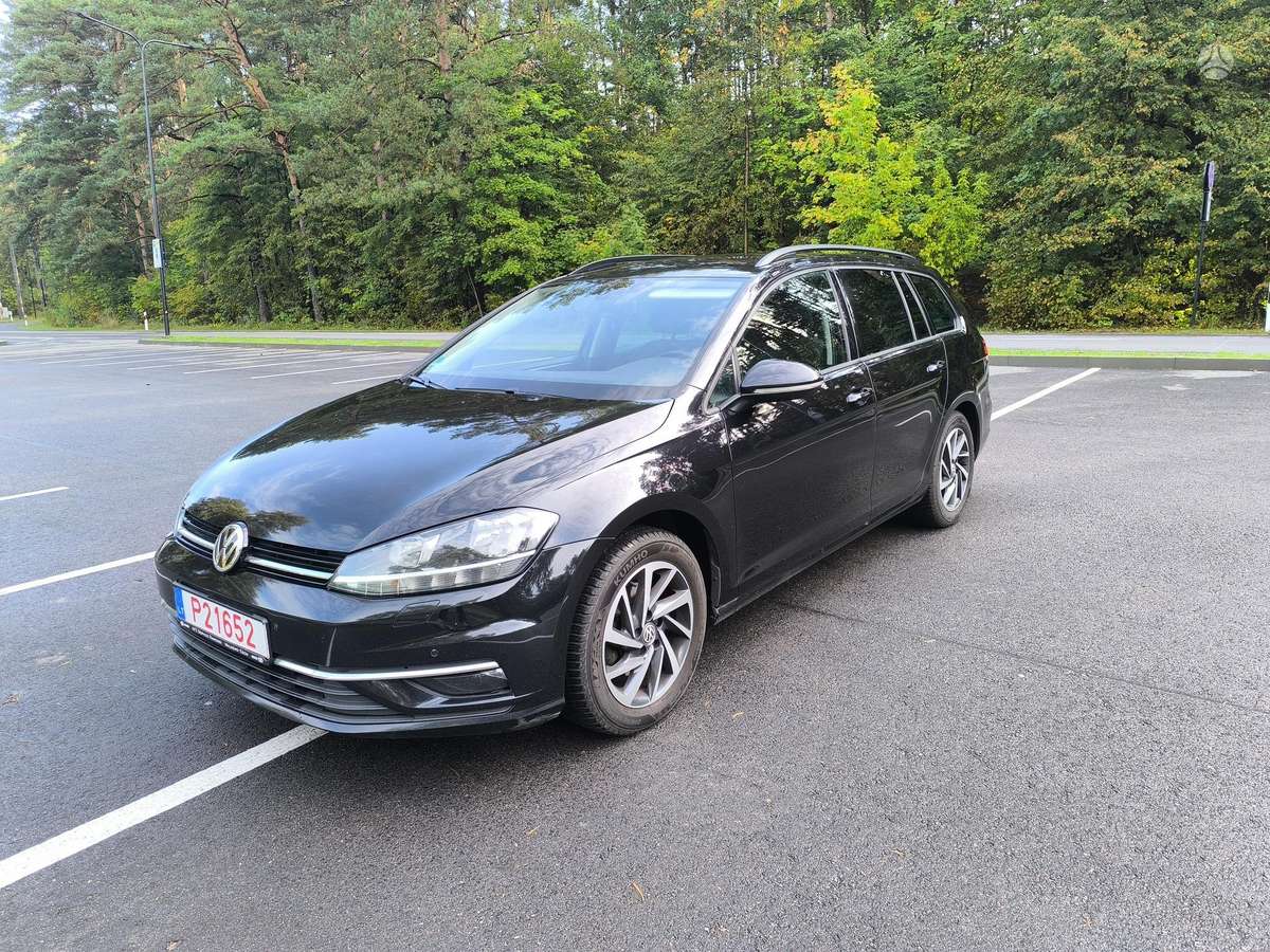 Volkswagen Golf - 2