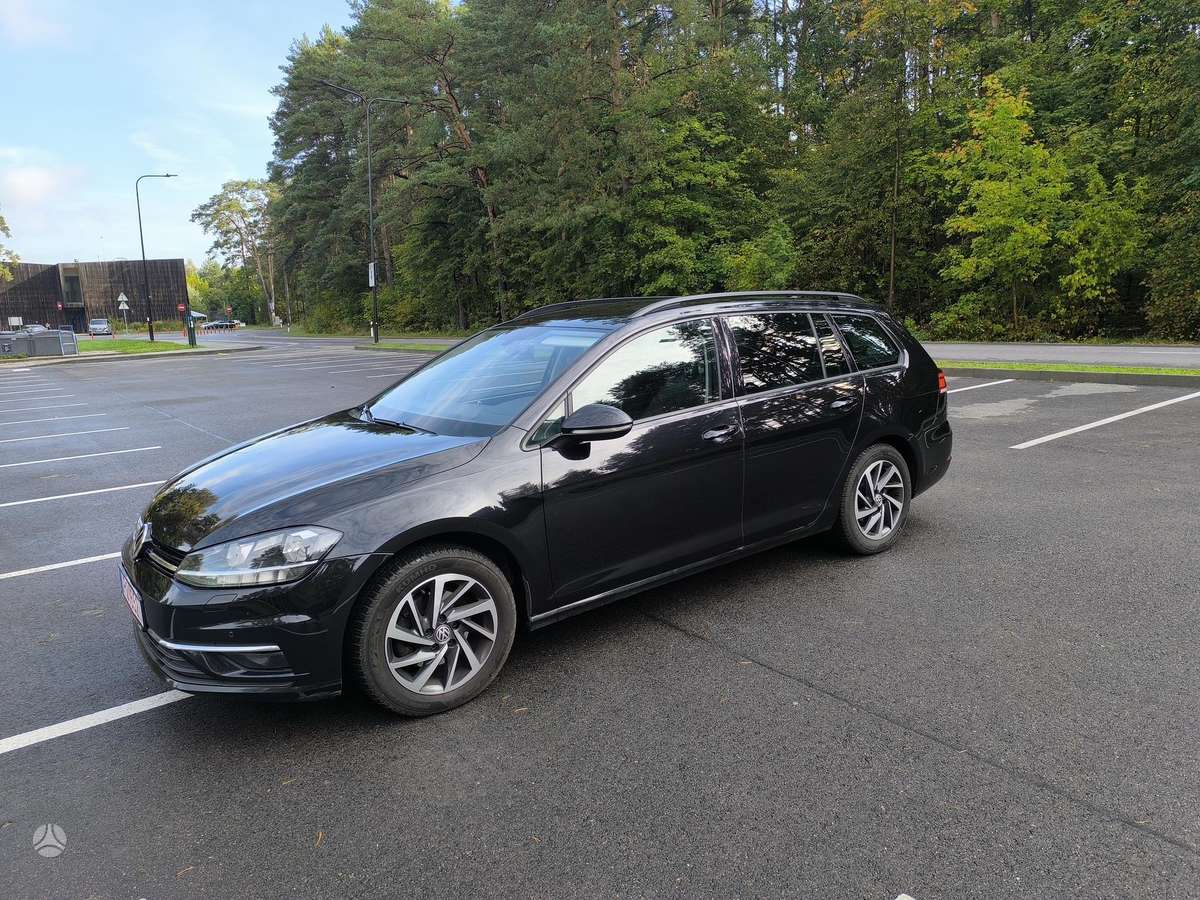 Volkswagen Golf - 3