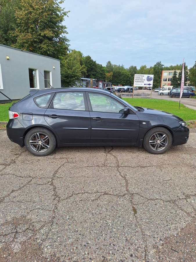 Subaru Impreza - 4