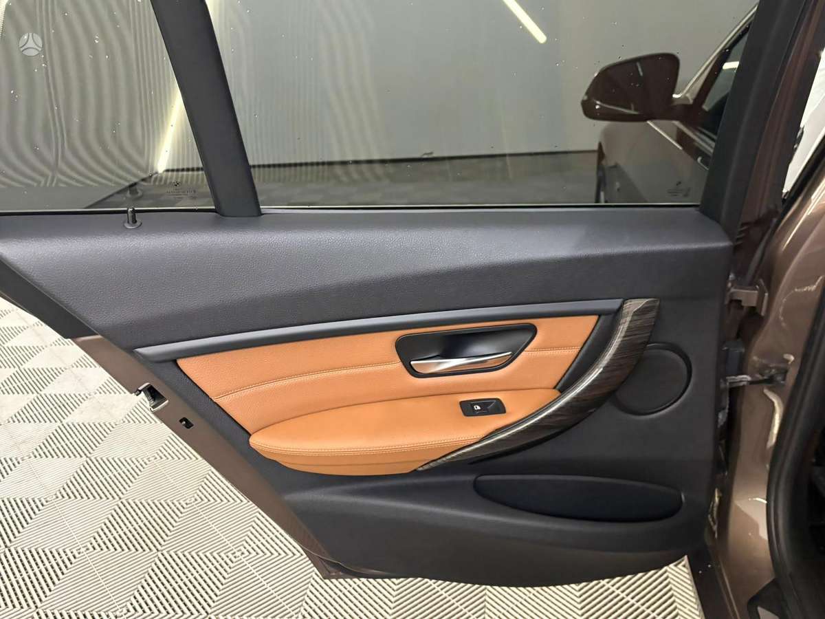 BMW 320, 2.0 l., wagon