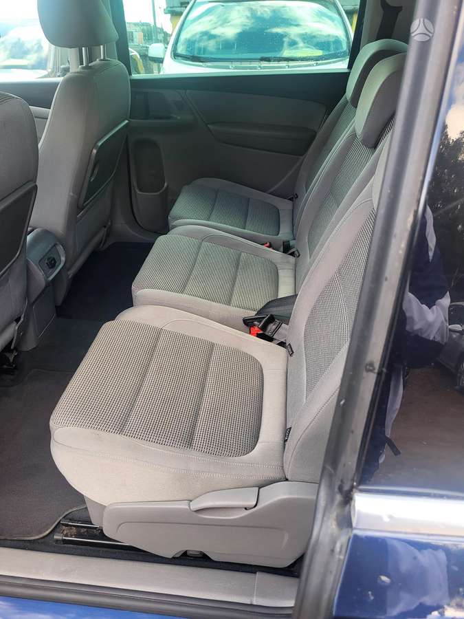 Volkswagen Sharan - 10