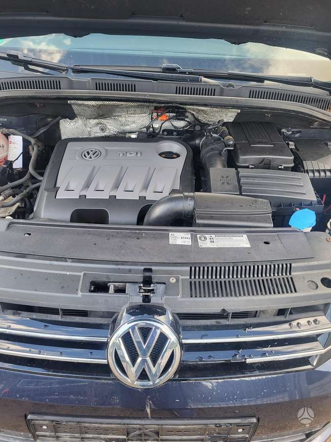 Volkswagen Sharan - 11