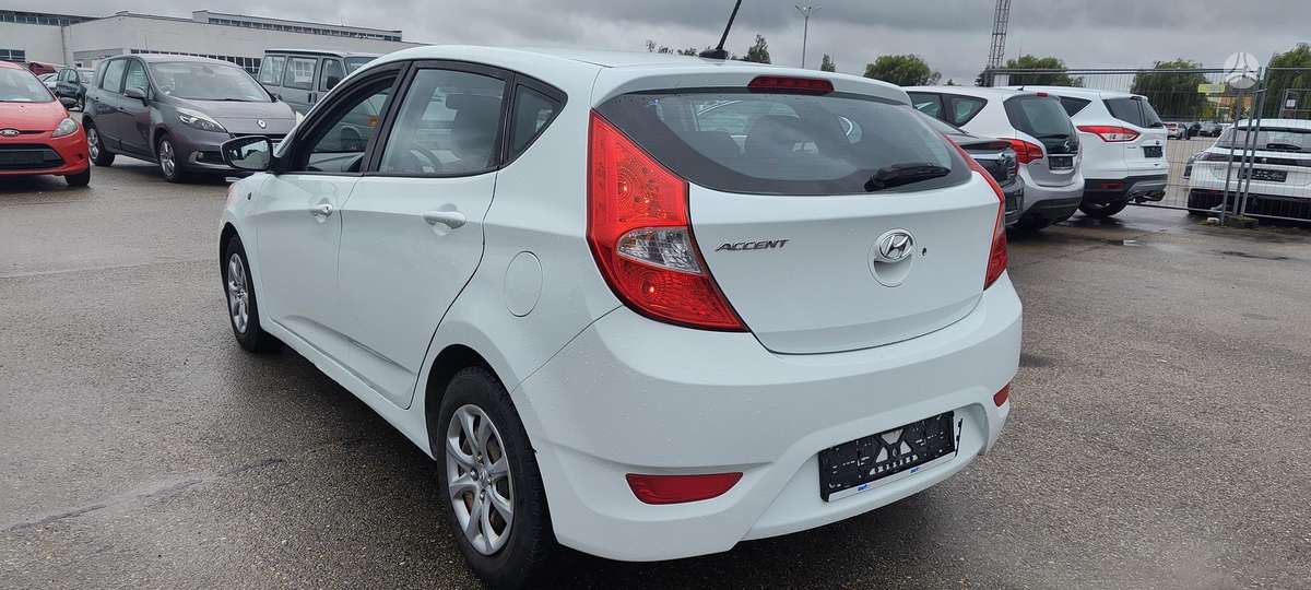 Hyundai Accent, 1.6 l., Хэтчбек