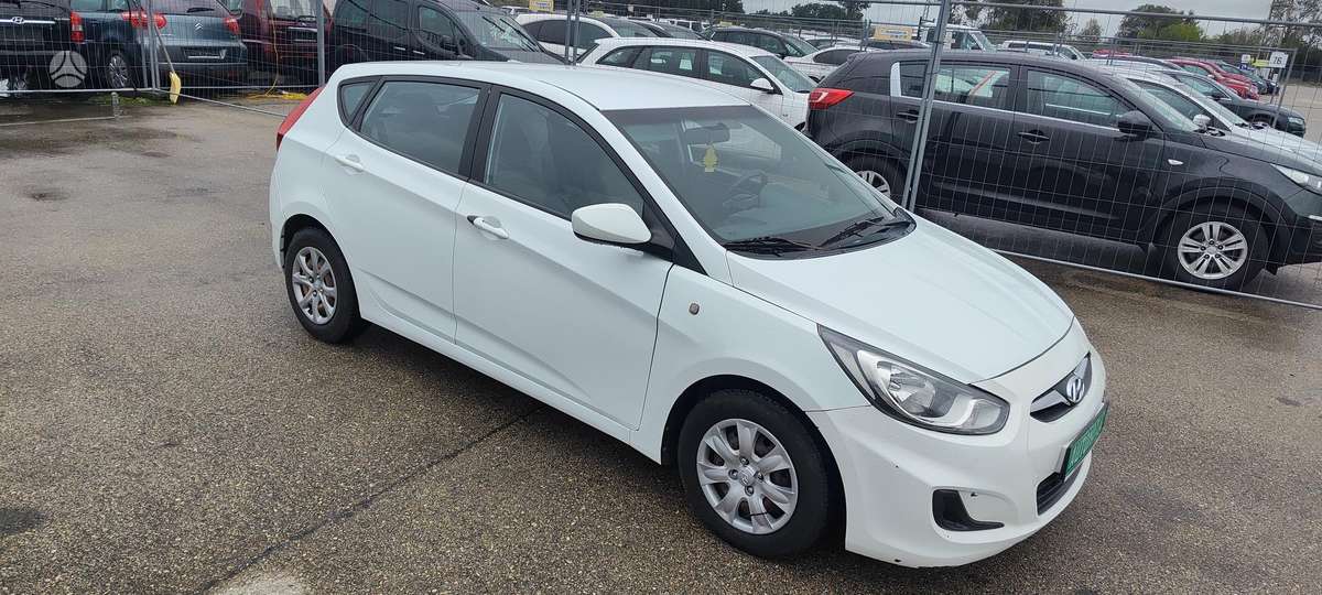Hyundai Accent, 1.6 l., Хэтчбек