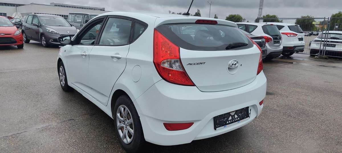 Hyundai Accent, 1.6 l., Хэтчбек