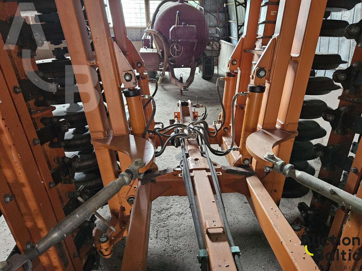 Simba XP/6.6M/FW, žemės dirbimo / ruošimo technika