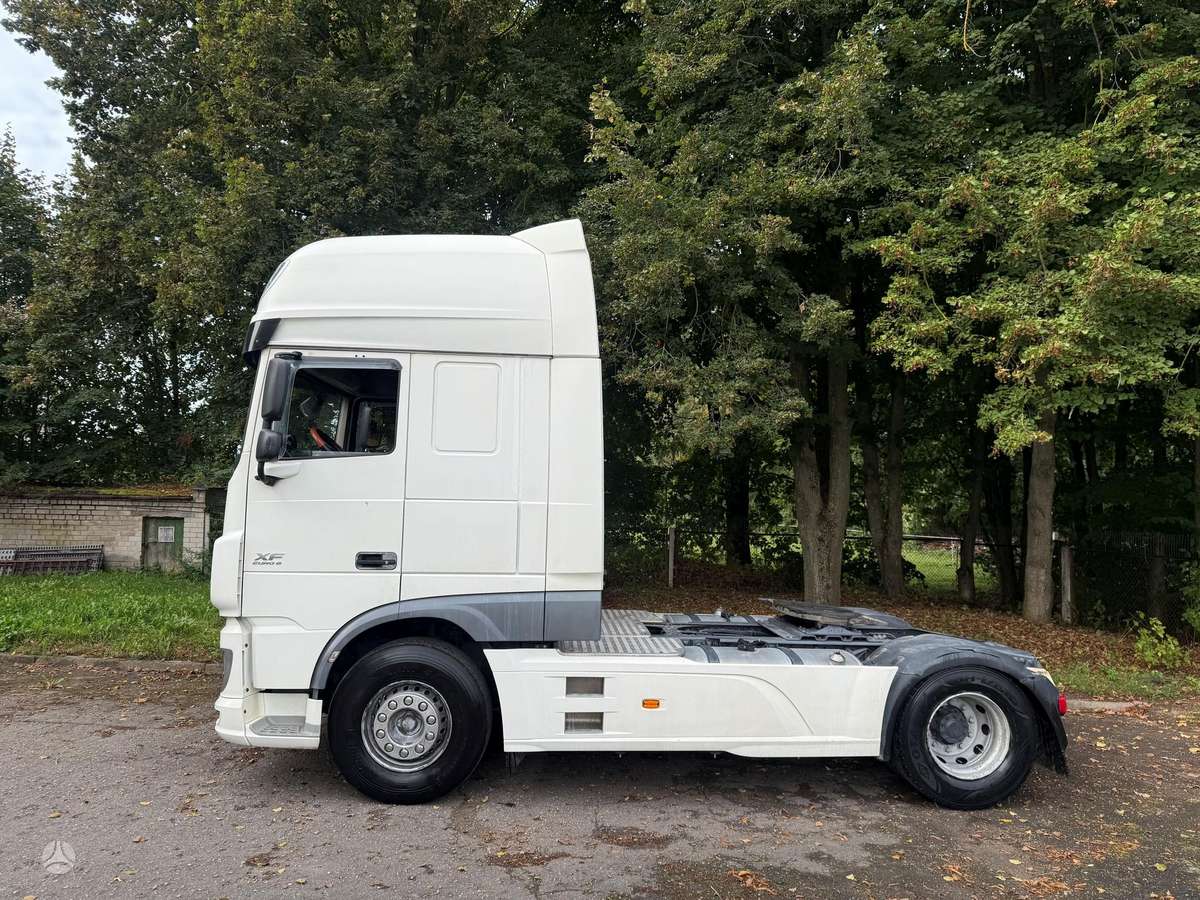 DAF XF 106, 2 miegamosios vietos
