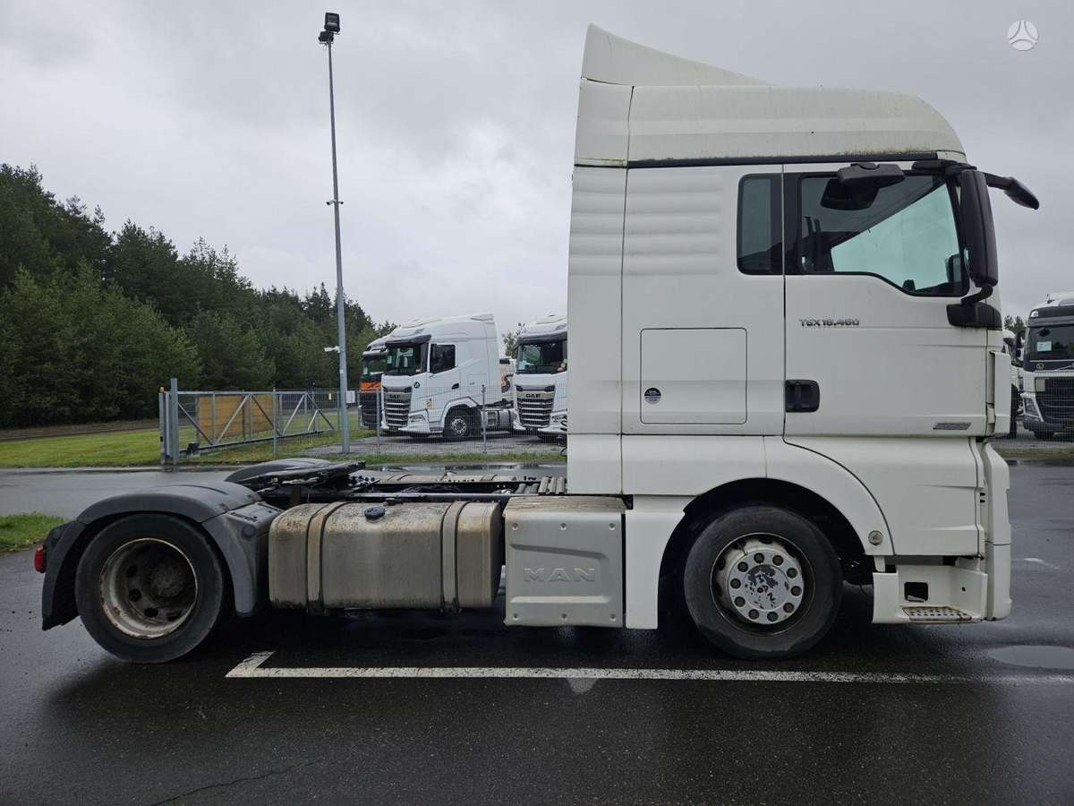 MAN TGX 18.460 MEGA, double sleeper