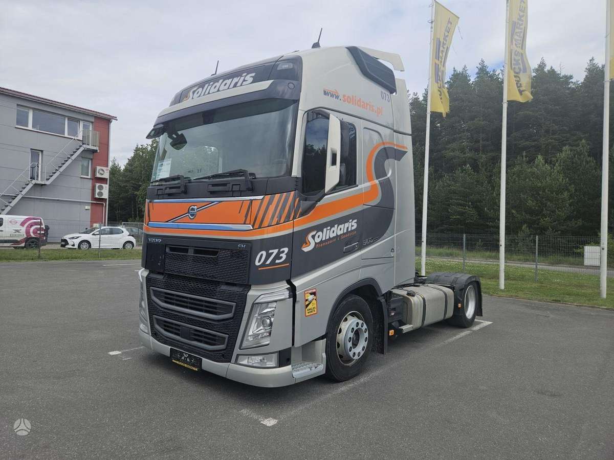 Volvo FH 500 XL MEGA, double sleeper