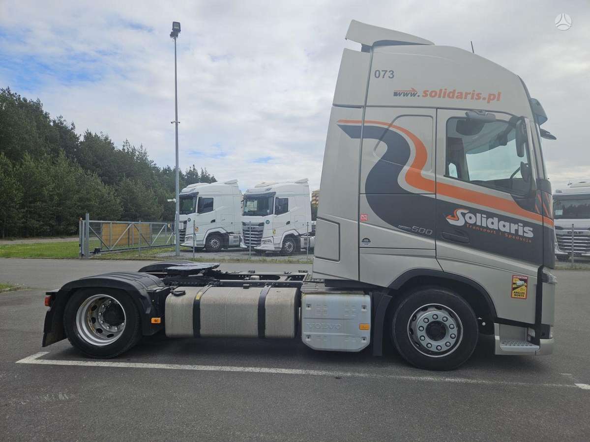 Volvo FH 500 XL MEGA, double sleeper