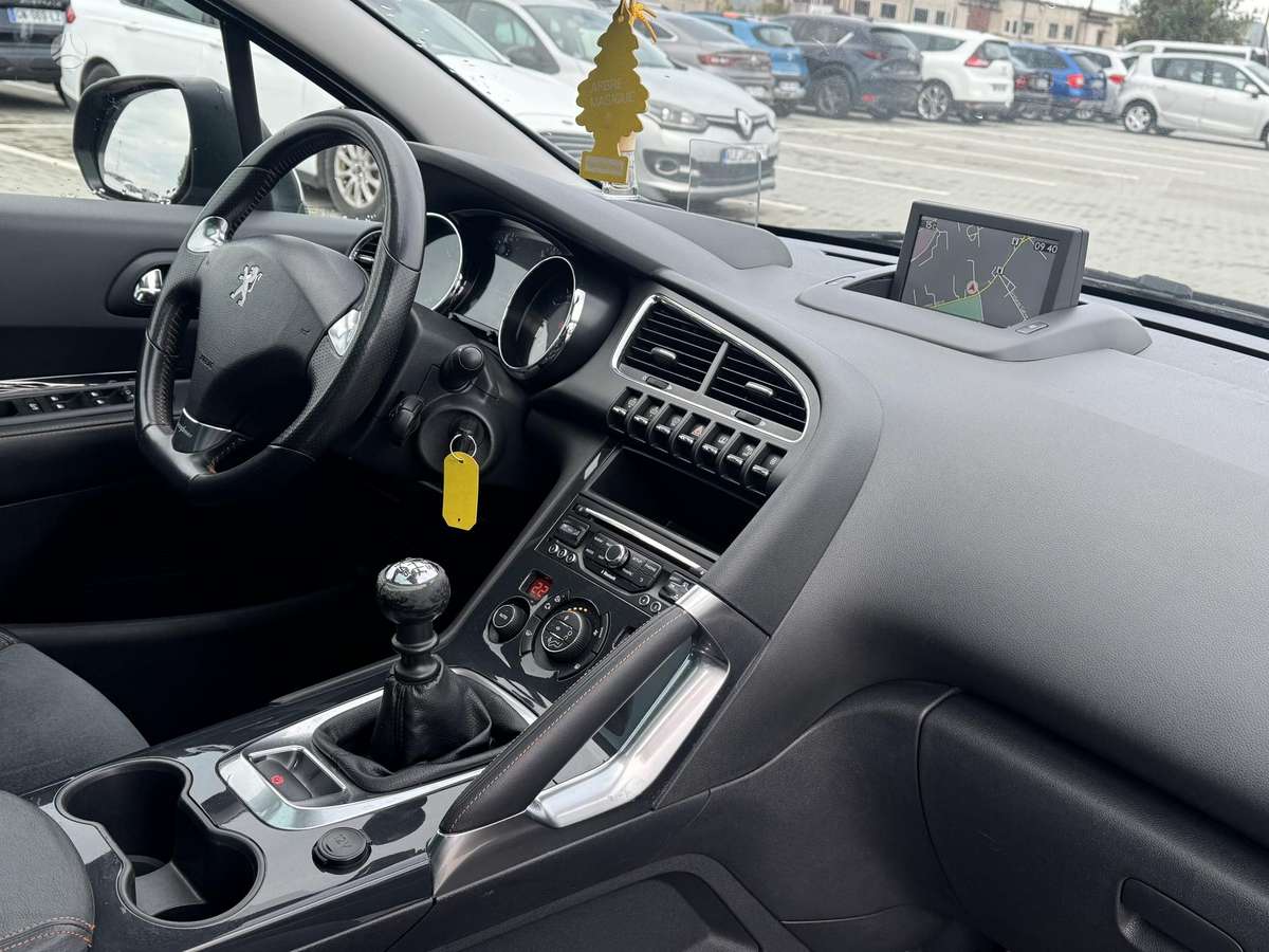 Peugeot 3008 - 11