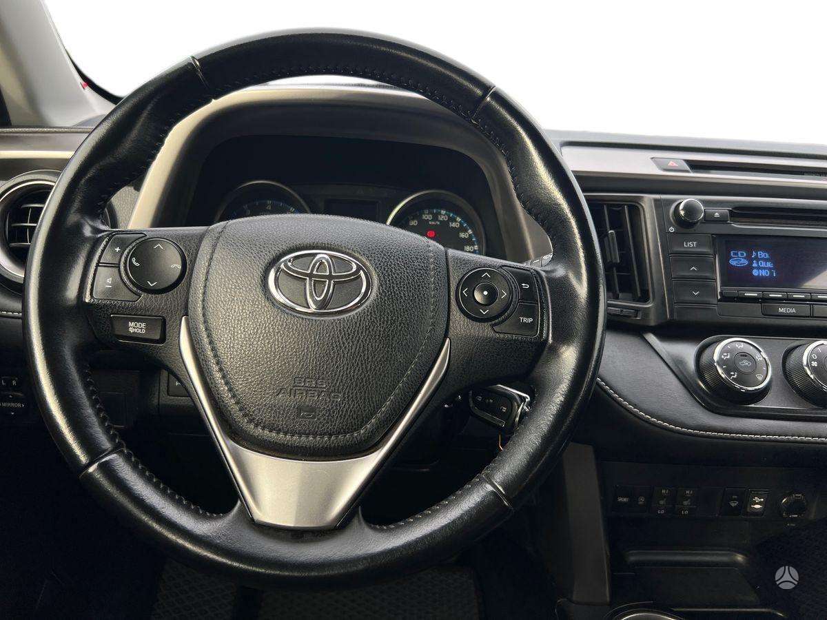 Toyota RAV4 - 9