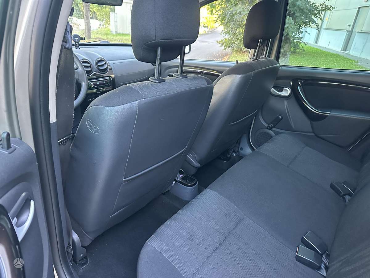 Dacia Duster, 1.6 l., Внедорожник / Кроссовер