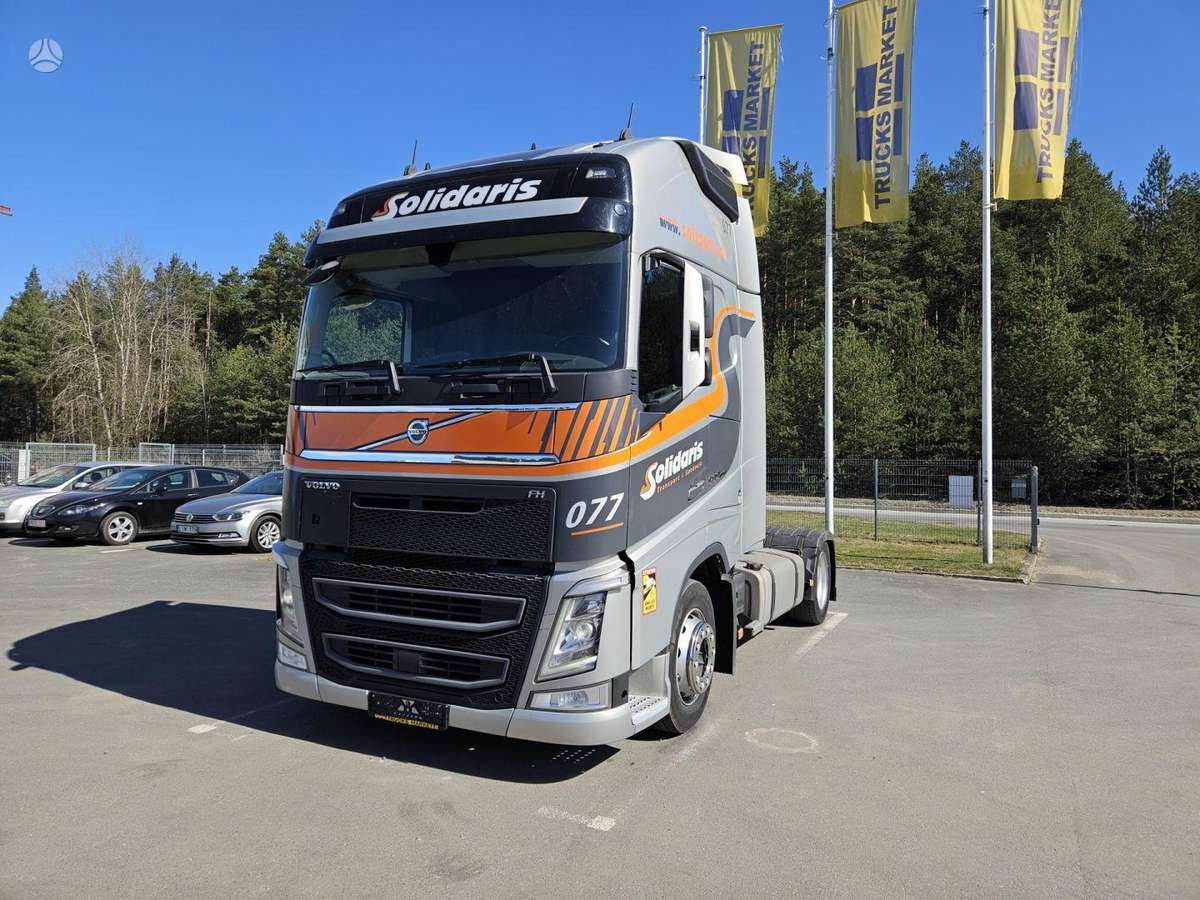 Volvo FH 500 XL MEGA, double sleeper