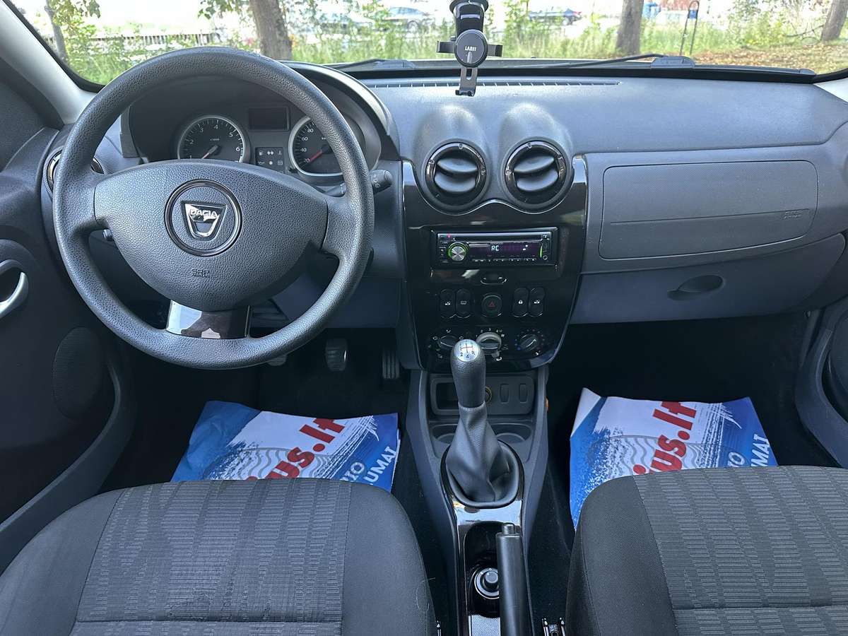 Dacia Duster, 1.6 l., Внедорожник / Кроссовер