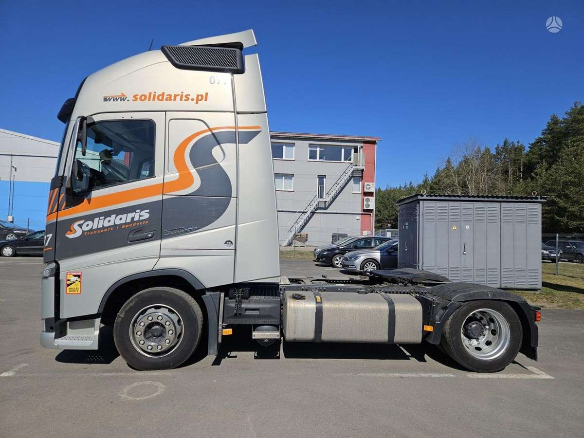 Volvo FH 500 XL MEGA, double sleeper