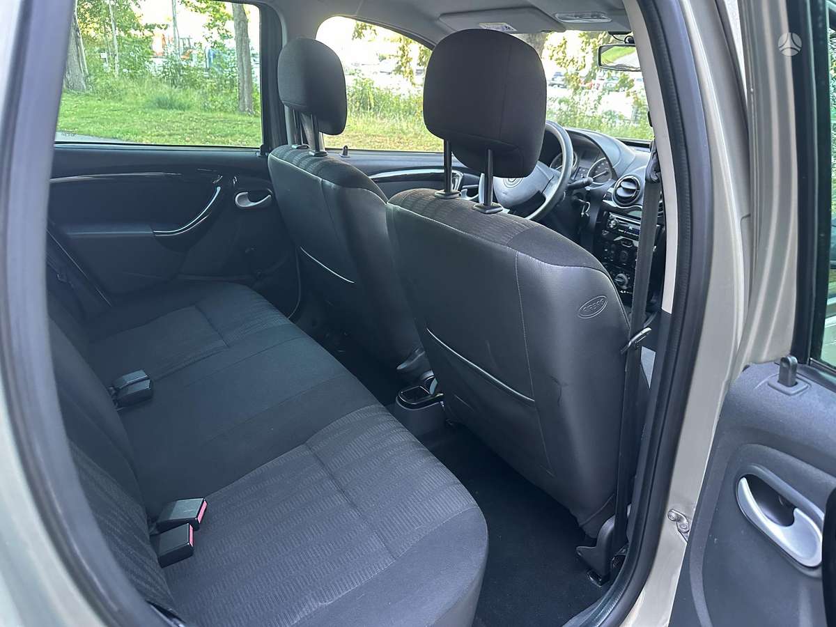 Dacia Duster, 1.6 l., off-road / crossover