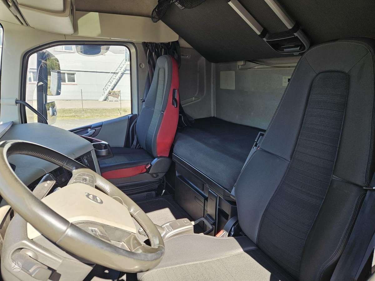 Volvo FH 500 XL MEGA, double sleeper
