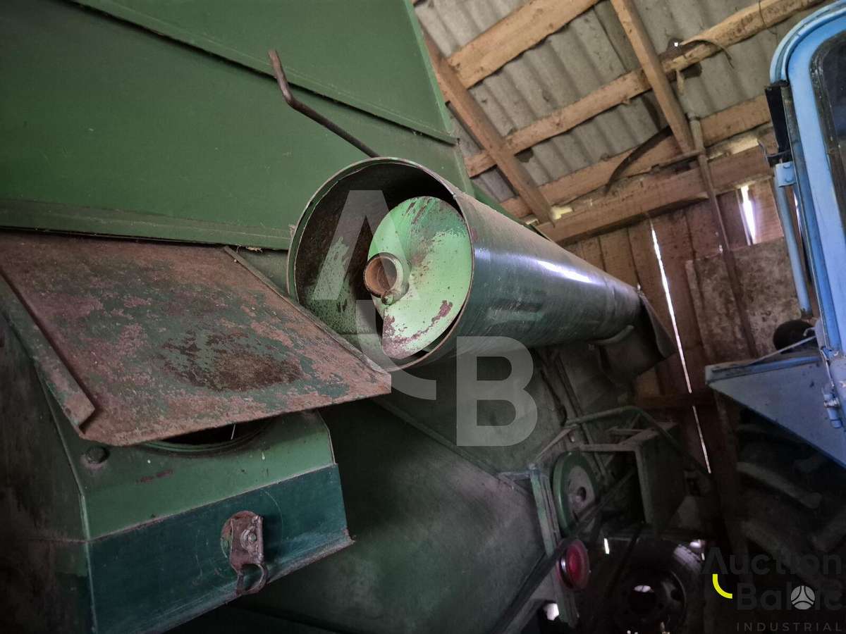 Volvo BM, kombaini