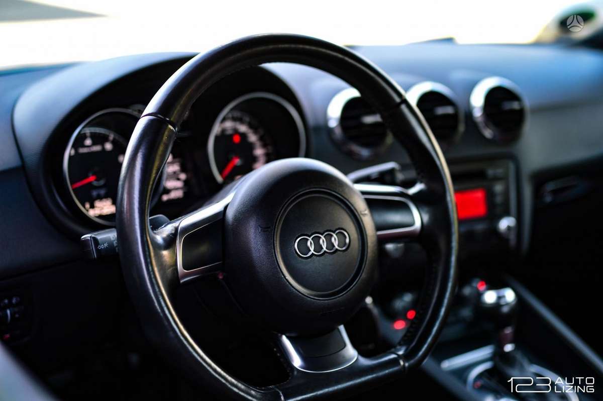 Audi TT, 2.0 l., Хэтчбек