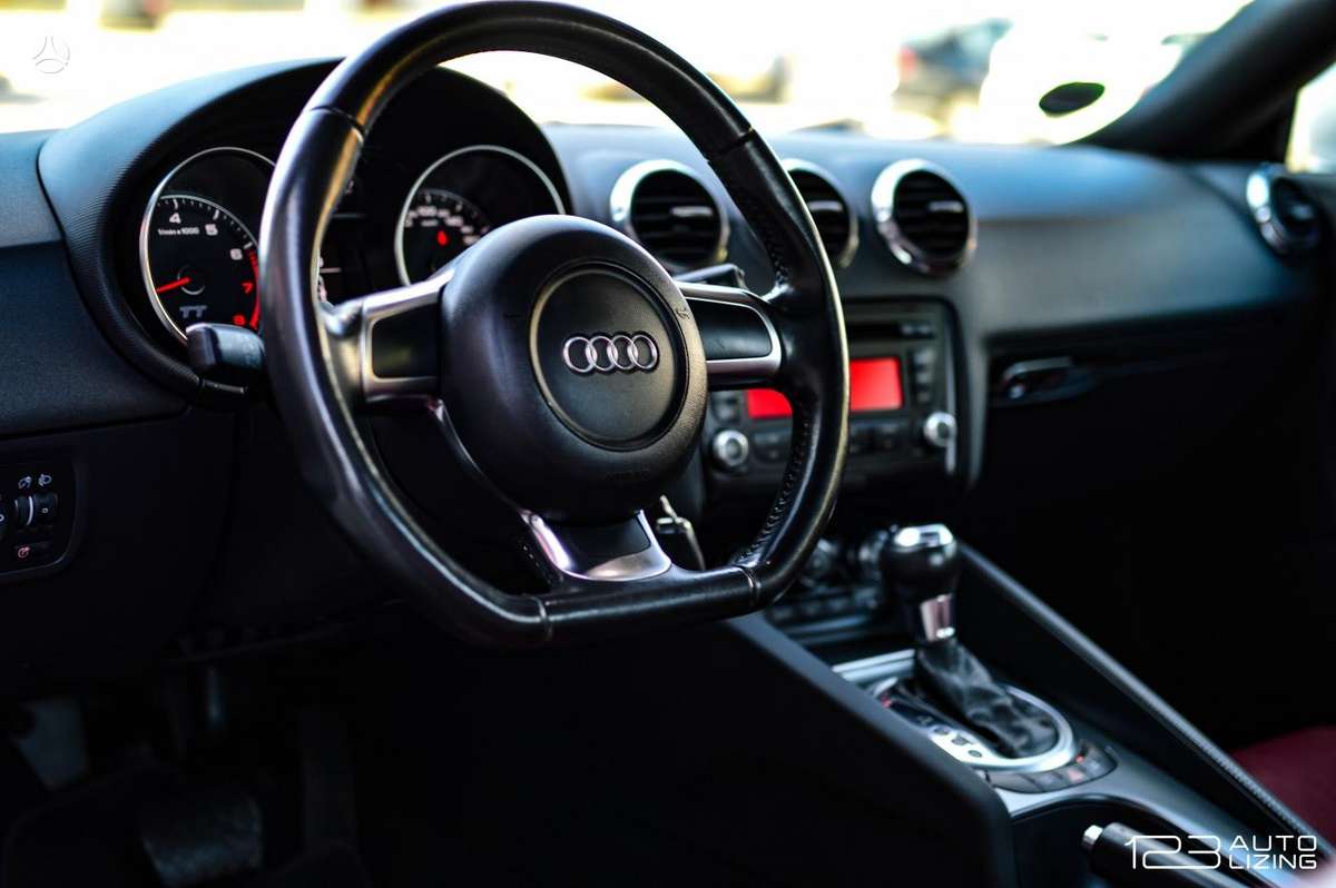 Audi TT, 2.0 l., Хэтчбек