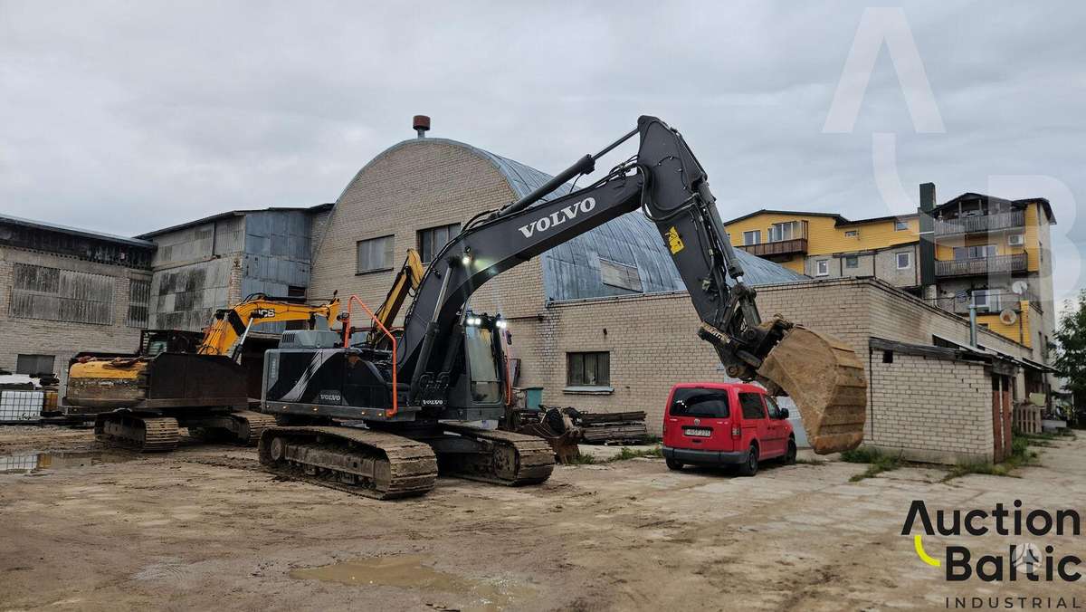 Volvo EC220EL, ekskavatoriai