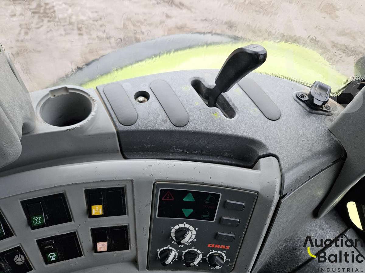 Claas Axion 830, тракторы