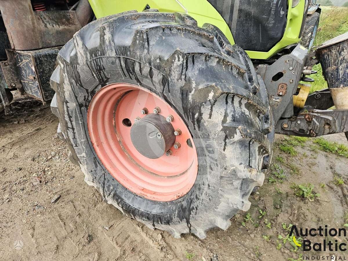 Claas Axion 830, тракторы