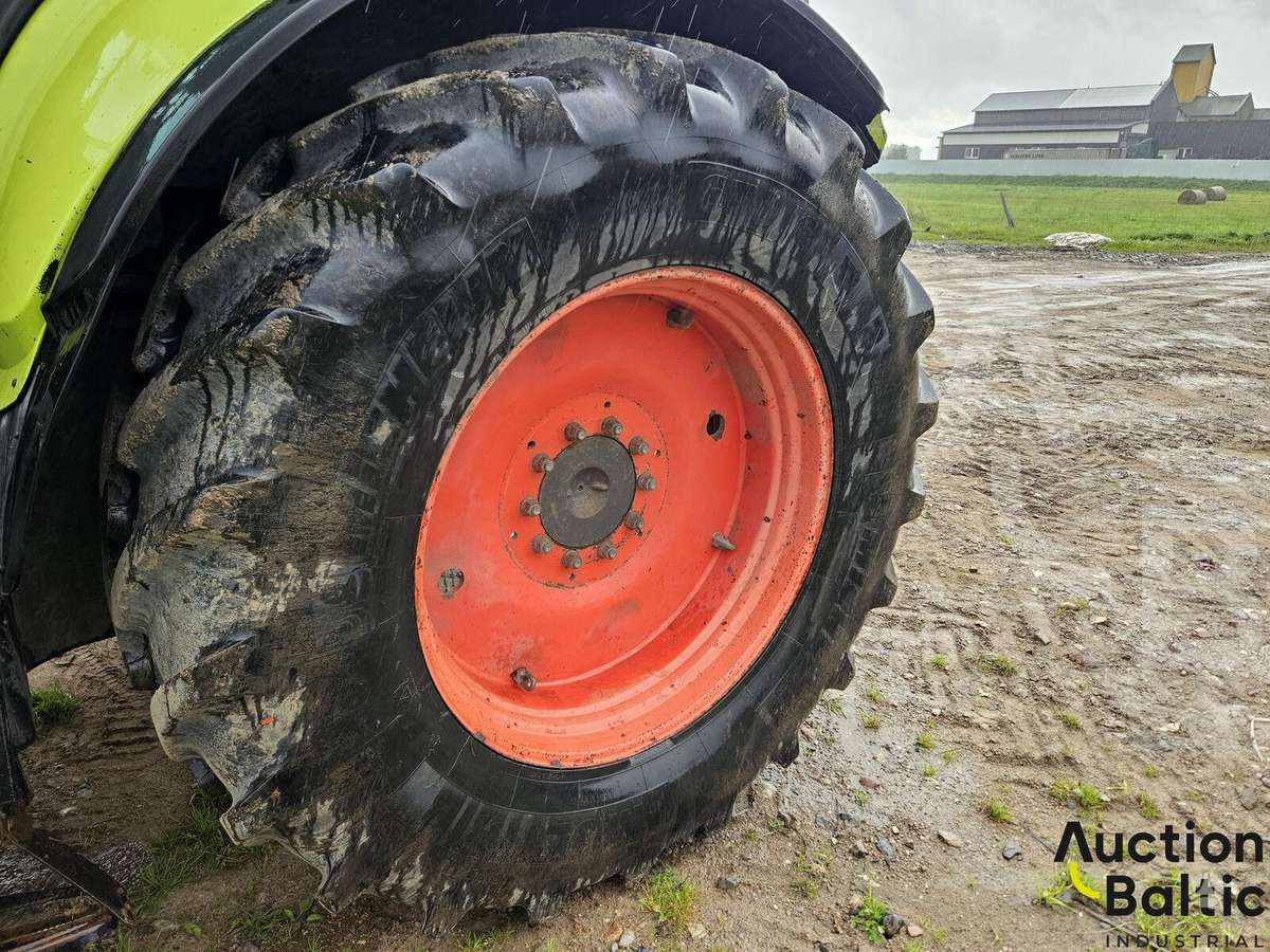 Claas Axion 830, тракторы