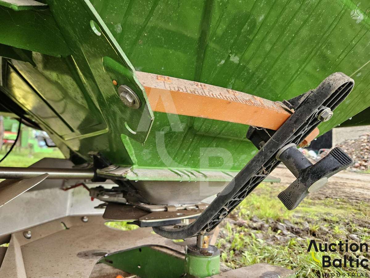Amazone ZA-M 1001, spreaders