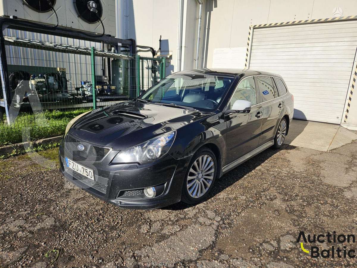 Subaru Legacy - 1