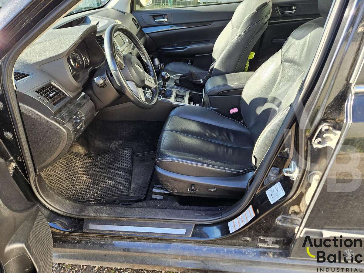 Subaru Legacy - 9