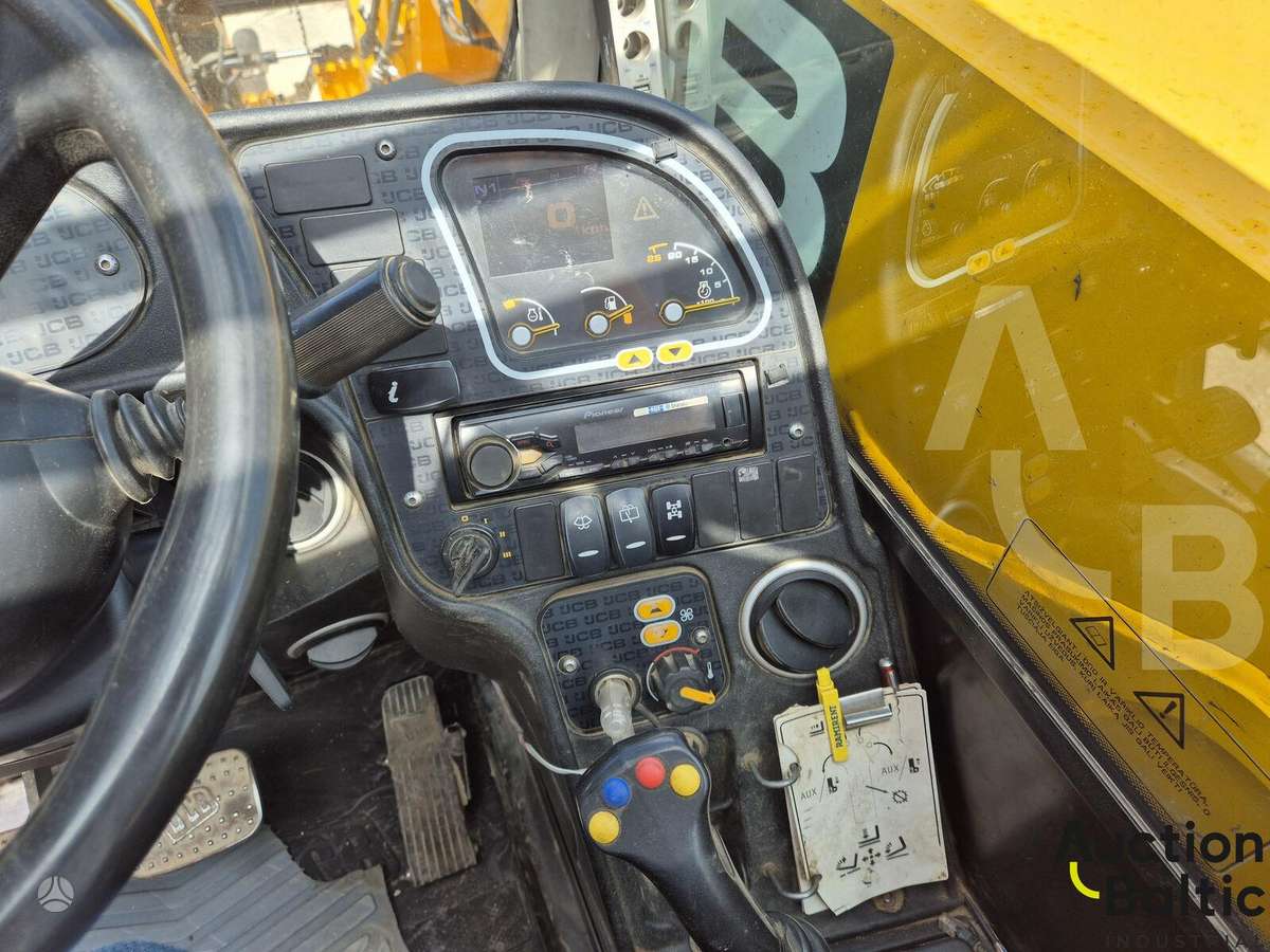 JCB 541-70, forklifts